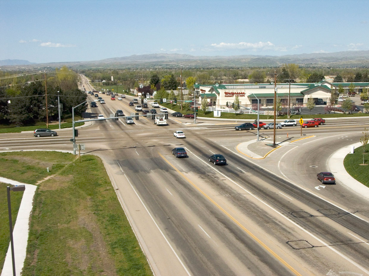 projects/photo_sims/transportation/Chinden_Photosim_existing.jpg